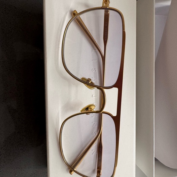 Elisa Johnson “Jane” Gold Women's Sunglasses - Picture 4 of 5